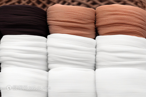 合成纖維粗麻布 現(xiàn)代紡織技術(shù)中的多功能材料